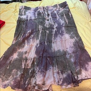 Cato Tie-Dye A-Line Skirt in Purple and Gray